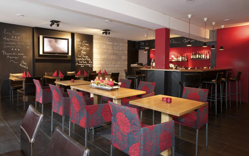 Hotel-Restaurant Le Lion D'Or Porrentruy Exterior photo